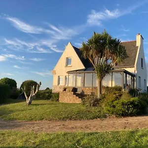 https://kermartin-family-house-with-view-on-the-bay-of-morlaix.inbrittany.com
